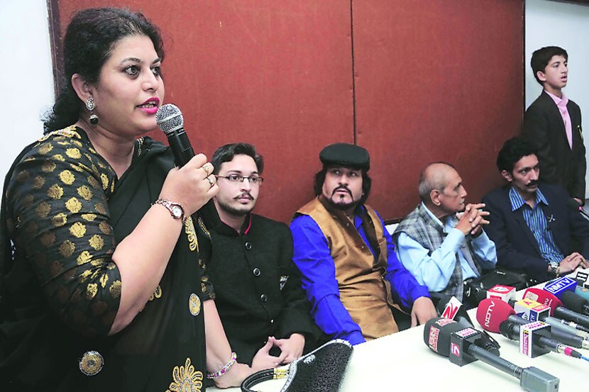 भन्साळींवरील टीकेच्या निमित्ताने बाजीराव-मस्तानीचे वंशज एकत्र!