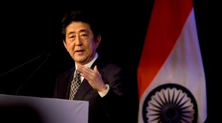 जपानचे पंतप्रधान शिंझो एब तीन दिवसांच्या भारत दौऱ्यावर आले आहेत.