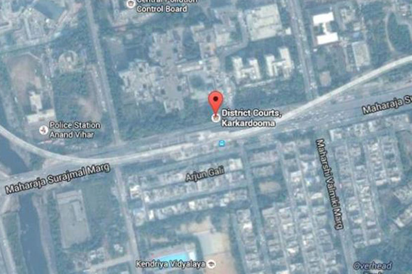 दिल्लीत न्यायाधीशांच्या कक्षातच गोळीबार; एक पोलीस मृत्युमुखी