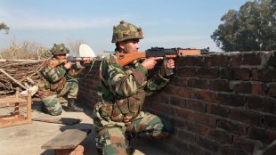 Pathankot attack terrorist,पठाणकोट हवाई तळावर हल्ला,America and Pakistan relationship, अमेरिकेस पाकिस्तानची गरज