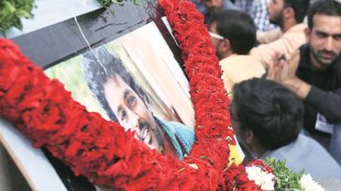 Rohith vemulas mother embrace buddhism, रोहित वेमुलाच्या आईचा हिंदू धर्म