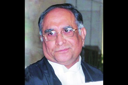 माजी सरन्यायाधीश सरोश कापडिया 