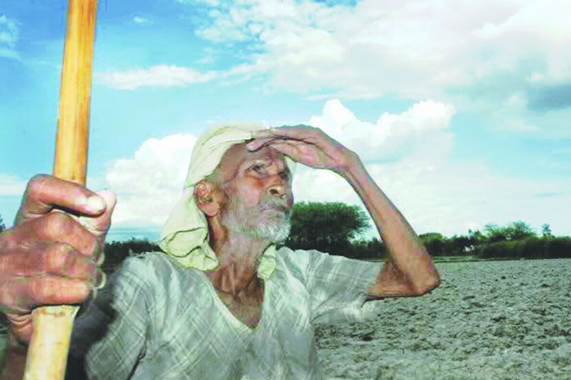 ‘दुष्काळग्रस्त गावांमध्ये मोफत धान्य, रोजगाराची हमी द्या’