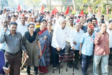 पानसरे स्मृतिदिनानिमित्त कोल्हापुरात प्रभात फेरी