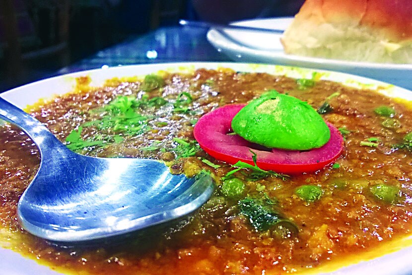 खाबूगिरी: थोडासा इराणी हो जाएं