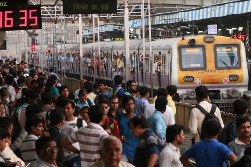 Central railway, local, train, Mumbai, western railway , Loksatta, Loksatta news, Marathi, Marathi news