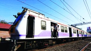 local trains , Mumbai, western railway line, ट्रेन, Loksatta, Loksatta news, Marathi, Marathi news