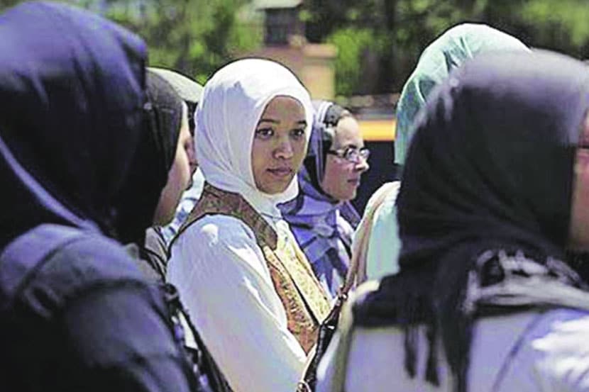 मुस्लीम महिला आपल्या कायदेशीर हक्कांसाठी लढणार का?