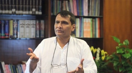 railway minister , suresh prabhu , commuters , central railway , Loksatta, Loksatta news, Marathi, Marathi news