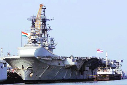 Sailor dies in minor fire onboard aircraft carrier , INS Viraat, Indian navy , warship, Loksatta, Loksatta news, Marathi, marathi news