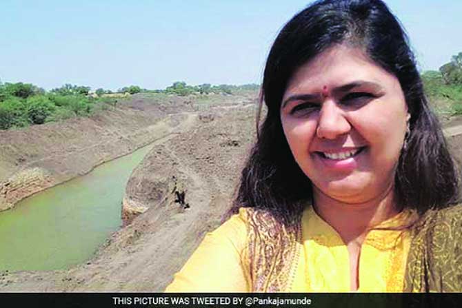 व्हायरलची साथ: एक सेल्फी आरपार!