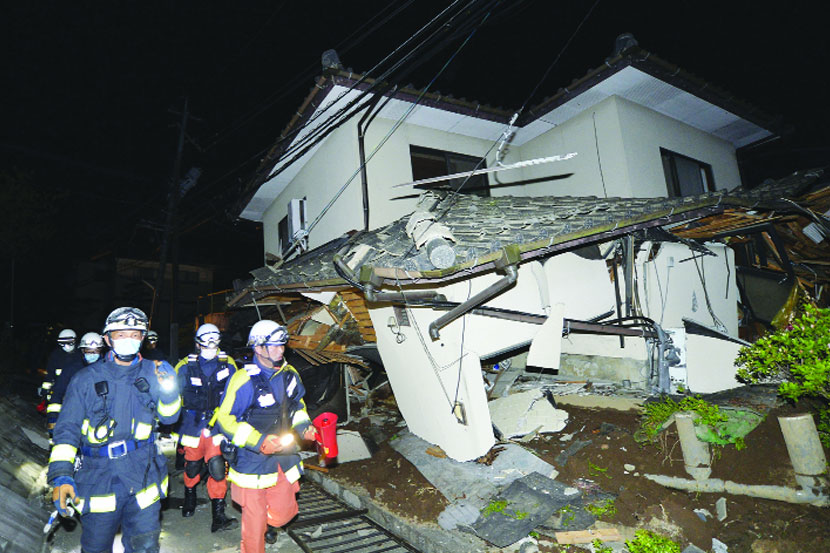जपानमध्ये भूकंपाचे ३२ बळी; अनेक इमारती जमीनदोस्त