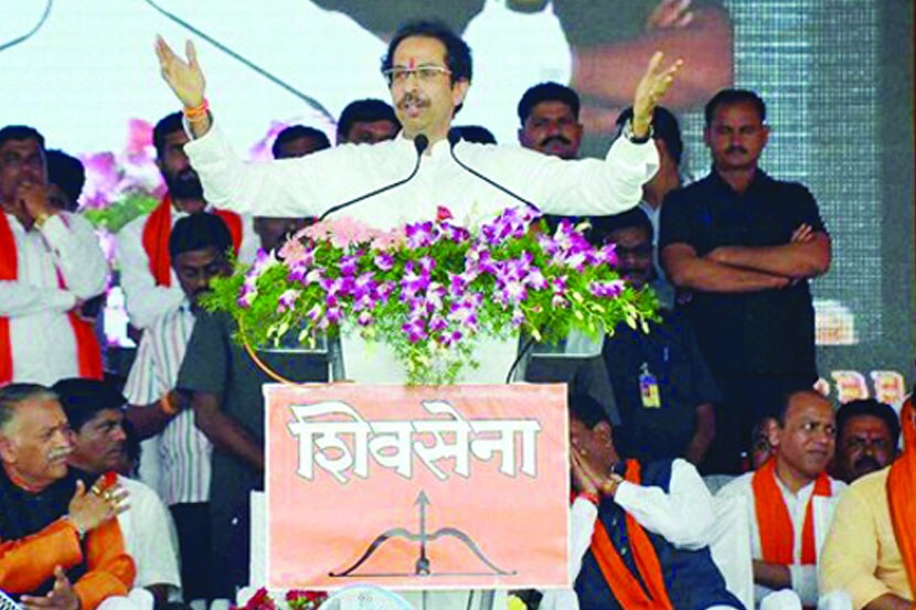 भगवेकरणाच्या वादळाने भाजपची कोंडी