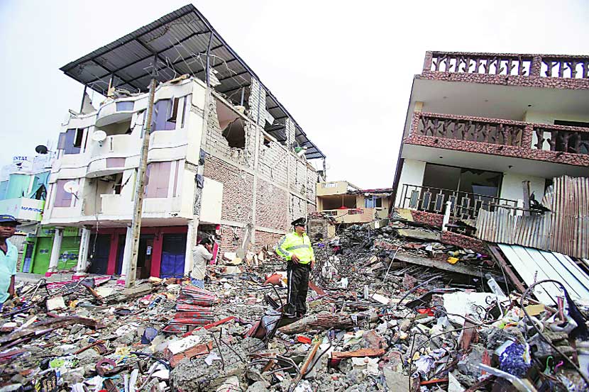 इक्वेडोरमध्ये भूकंपात ७७ ठार