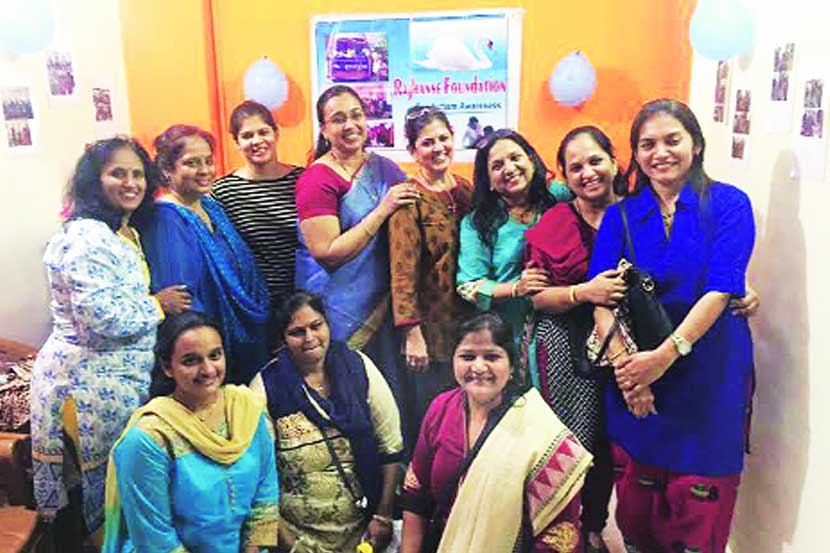 निमित्त : स्वावलंबनाच्या दिशेने ‘स्वमग्न’ राजहंसांची झेप