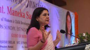 Maneka Gandhi , Sonia Gandhi, corruption , BJP, Congress, Loksatta, loksatta news, Marathi, Marathi news