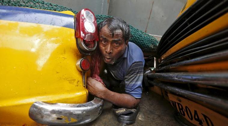 Kolkata flyover collapse