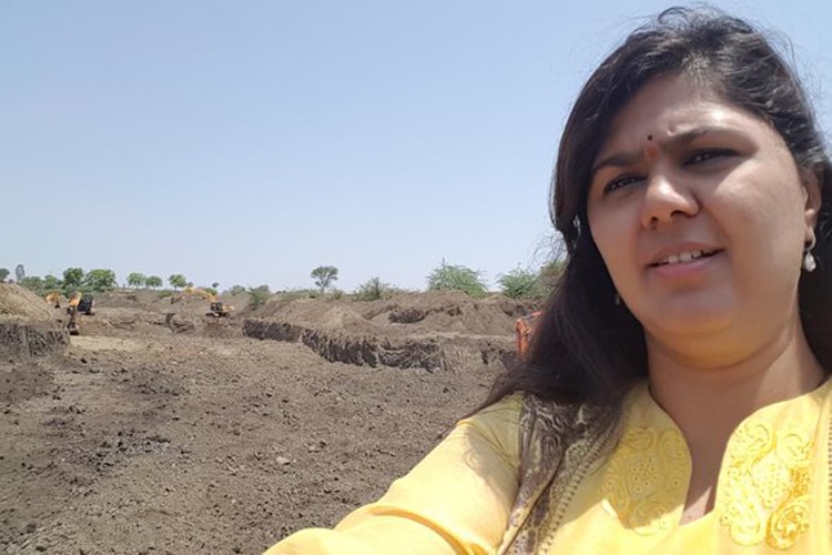 Pankaja munde , BJP, Marathwada, drought selfie , Latur, Loksatta, Loksatta news, Marathi, Marathi news