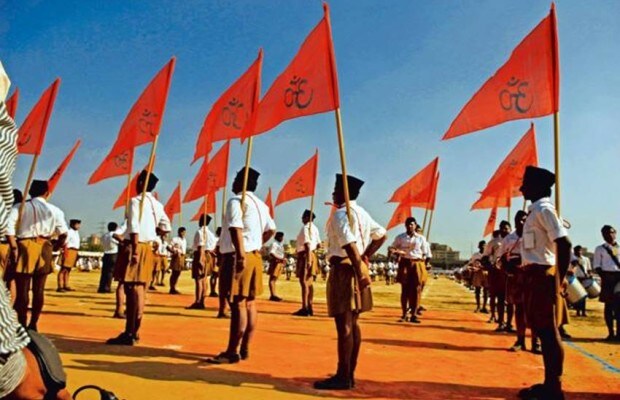 डॉ. बाबासाहेब आंबेडकरांच्या १२५ व्या जयंतीच्या पार्श्वभूमीवर 'ऑर्गनायझर'च्या ताज्या अंकात बाबासाहेबांवर प्रदीर्घ लेख छापण्यात आला आहे. 