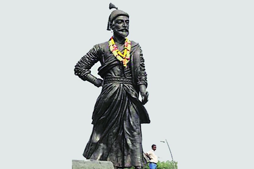 शिवरायांच्या आशीर्वादासाठी युतीत बेदिली!