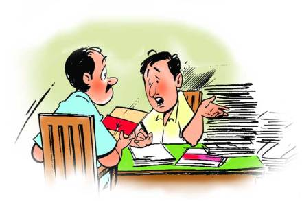 सोसायटीच्या सेक्रेटरीचा कारभार!