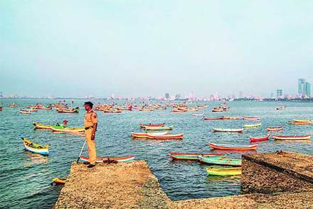 राज्यात येणाऱ्या हजारो पर्यटकांच्या सुरक्षेची जबाबदारी स्थानिक पोलिसांची असते. 