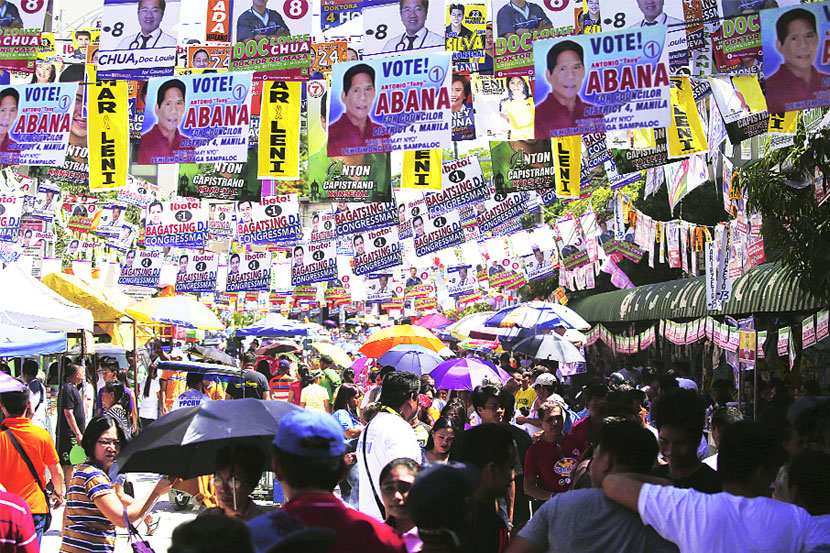 फिलिपीन्समध्ये अध्यक्षीय मतदानासाठी प्रचंड गर्दी