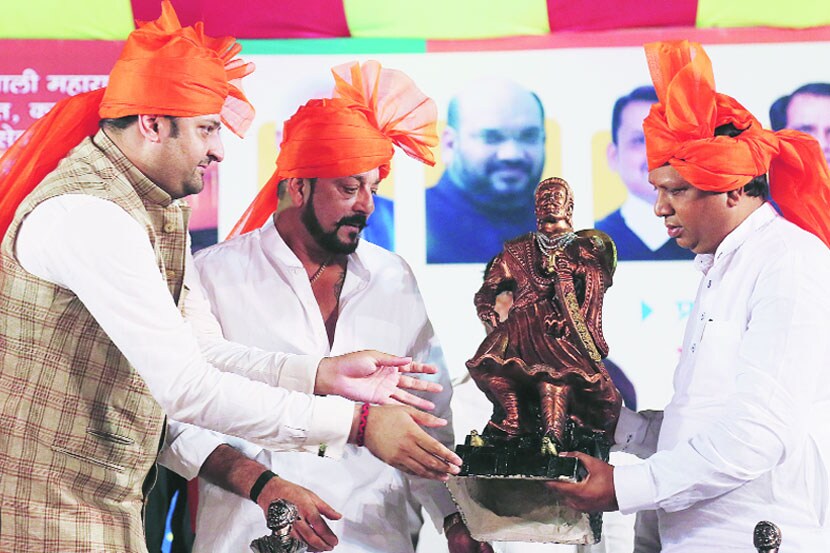 झेबुन्निसा काझींनाही हाच न्याय?