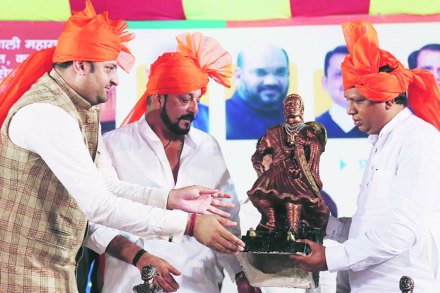 झेबुन्निसा काझींनाही हाच न्याय?