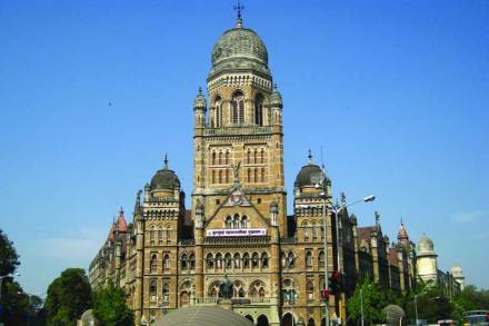पालिका अभियंत्यांचा डेब्रिजवरही ताव!