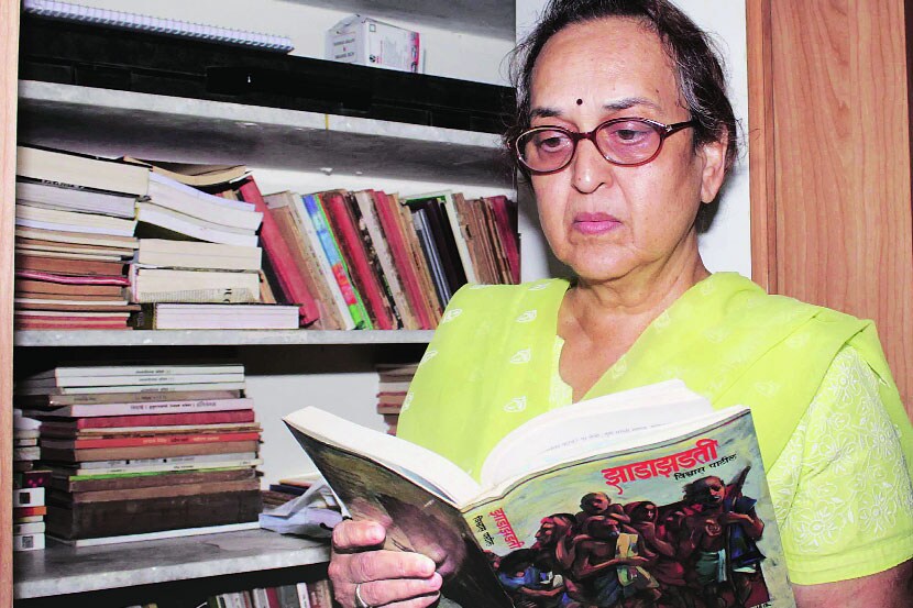 नामवंतांचे बुकशेल्फ : अन्नाइतकेच जीवनात वाचन महत्त्वाचे