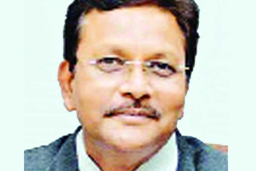 डॉ. मुरलीधर चांदेकर यांच्या नियुक्तीने प्रथमच वाणिज्य विद्याशाखेला सन्मान