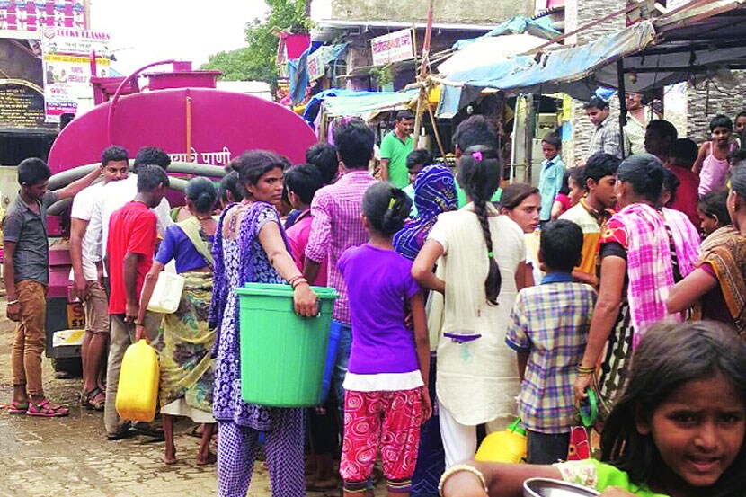 मालाडमध्ये पाण्यासाठी वणवण