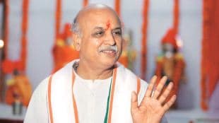 Pravin Togadia, Hindu men go home and worship your manhood, Loksatta, Loksatta news, Marathi, Marathi news