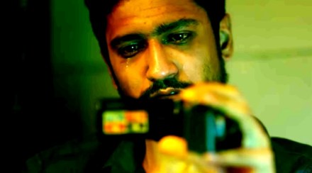 VIDEO: ‘रामन राघव २.०’ चित्रपटातून वगळण्यात आलेला ‘तो’ सीन प्रदर्शित