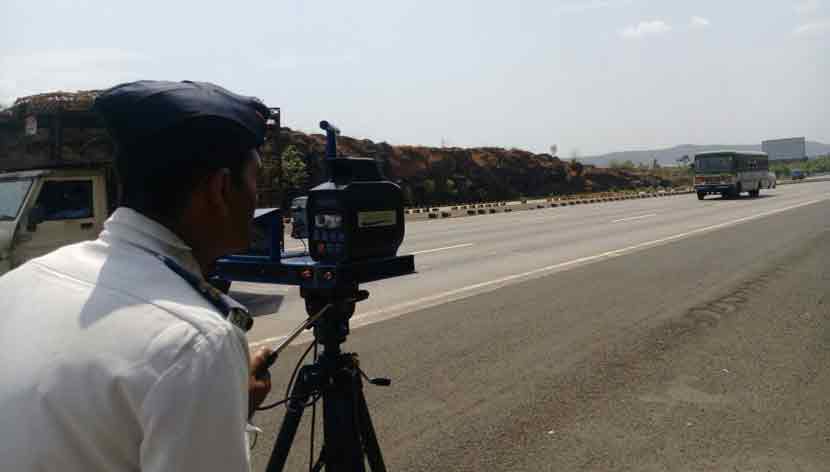 mumbai pune express way, speedgun