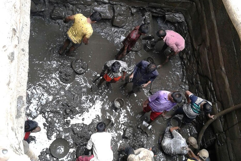 बदलापुरातील शिवकालीन विहिरीस जीवदान