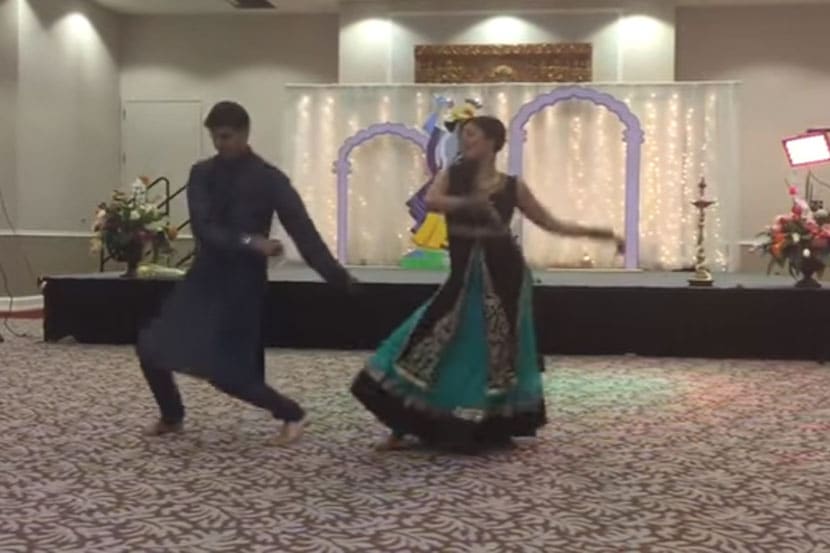 Bride and brother pull of epic wedding dance , संगीत सोहळा, video goes viral , bride and her brother perform a Bollywood medley at the Sangeet, Loksatta, Loksatta news, Marathi, marathi news