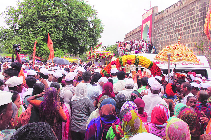 पालख्या आज पंढरीत