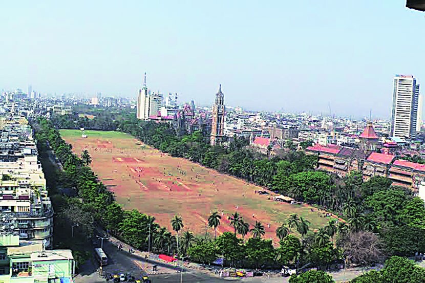 मुंबईच्या वास्तूंमधील ‘स्मार्ट’ रंग! मुंबईच्या वास्तूंमधील ‘स्मार्ट’ रंग!
