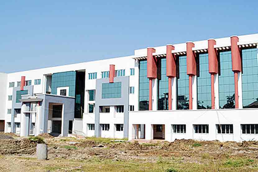 राष्ट्रीय अग्निशमन सेवा महाविद्यालयातच नियमांची पायमल्ली!