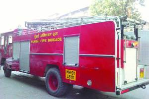 Major fire breakout , mishap, Makers towers , Nariman point, Loksatta, Loksatta news, Marathi, Martahi news