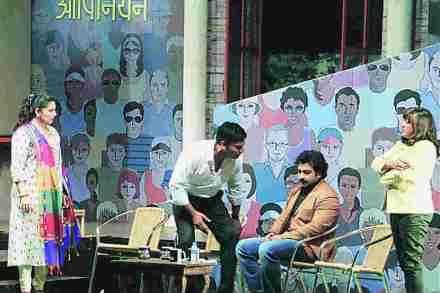 नाटय़रंग : ‘बंध-मुक्त’ उत्कंठावर्धक मीडिया ट्रायल