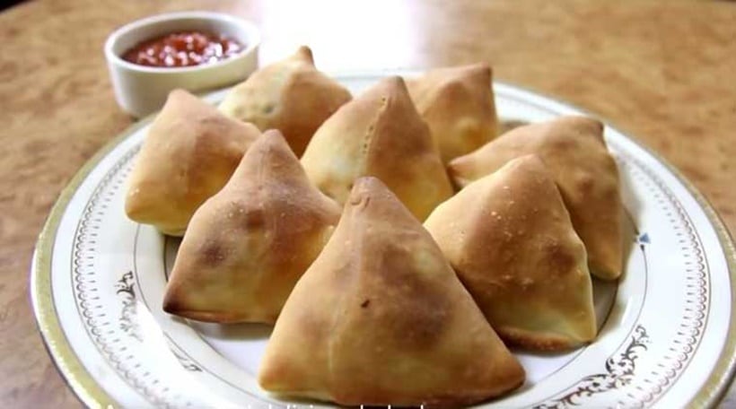 During festive times, we all love eating steaming hot samosas with tea, but some of us don’t like having too much oil. Baked samosas, prepared without deep frying solves this problem. Click here for the recipe.
