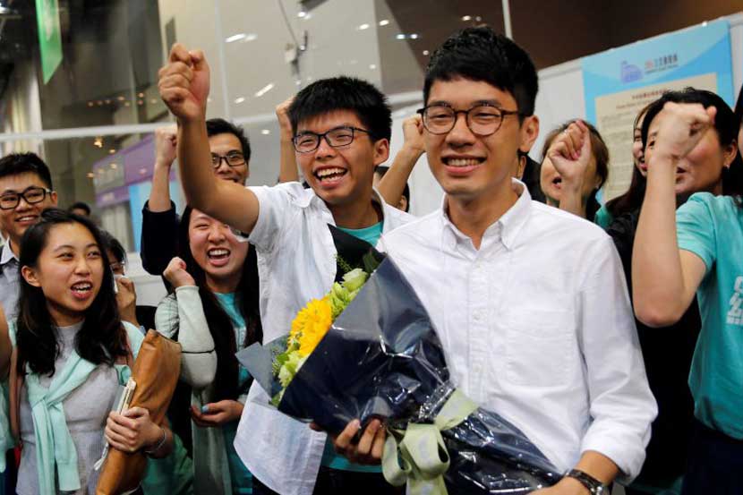 नथन ला  हा तरुण नेता विजयी झाल्यानंतर हाँगकाँगमधील युवा पिढीने जल्लोश केला..
