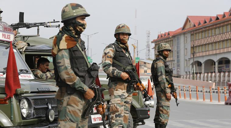 Militants ambush army convoy , Kashmir , Handwara, Loksatta, Loksatta news, Marathi, Marathi news
