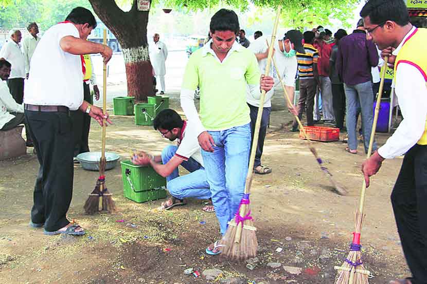 गरज स्वच्छता निरीक्षकाची!