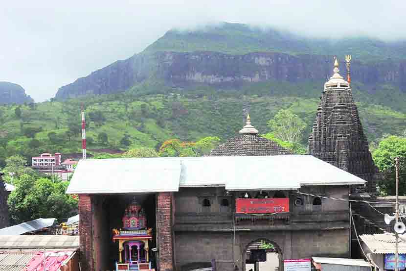 त्र्यंबकेश्वर मंदिरातील देणगी दर्शन अन् पुरातत्त्व विभागाचे कागदी घोडे