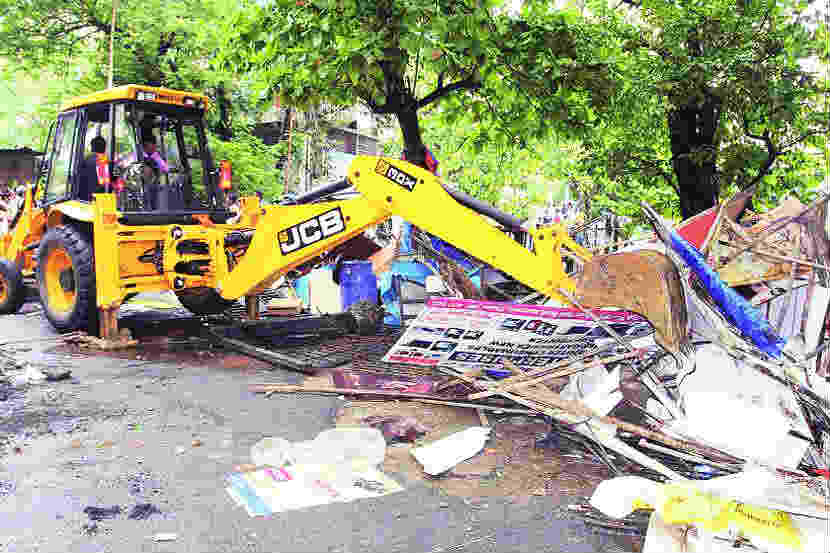 शहरबात ठाणे : नव्याने रुंद झालेल्या रस्त्यांवर पुन्हा बजबजपुरी