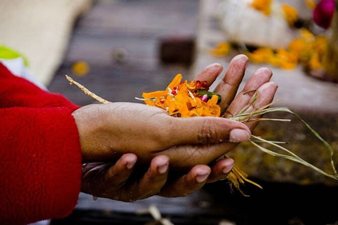 १३ वर्षीय मुलीने कुटुंबाच्या भरभराटीसाठी तब्बल १० आठवडे उपवास केला होता. 
